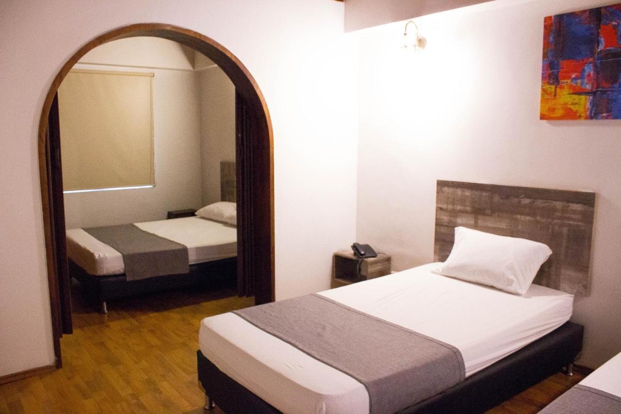 Hotel Porton Colonial Medellín Dış mekan fotoğraf