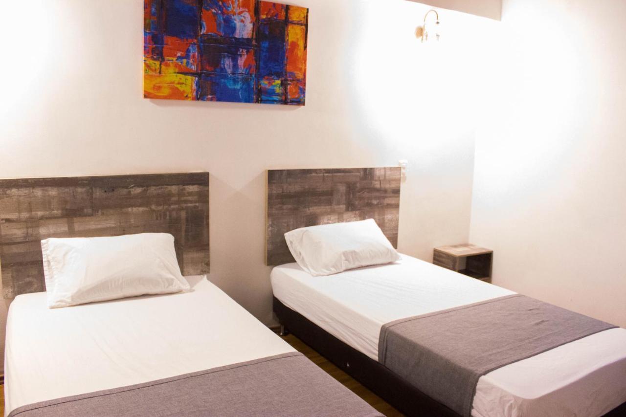 Hotel Porton Colonial Medellín Dış mekan fotoğraf