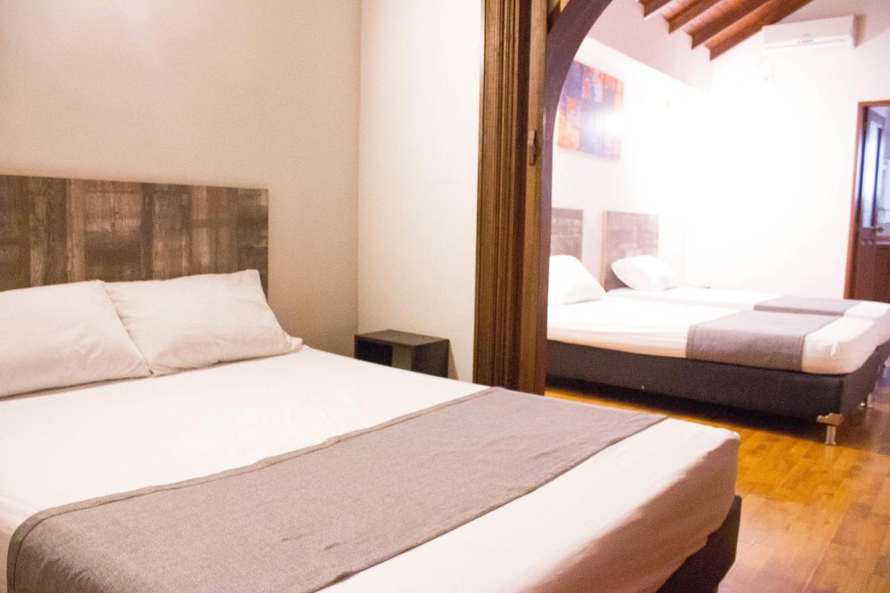 Hotel Porton Colonial Medellín Dış mekan fotoğraf