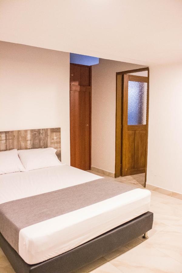 Hotel Porton Colonial Medellín Dış mekan fotoğraf